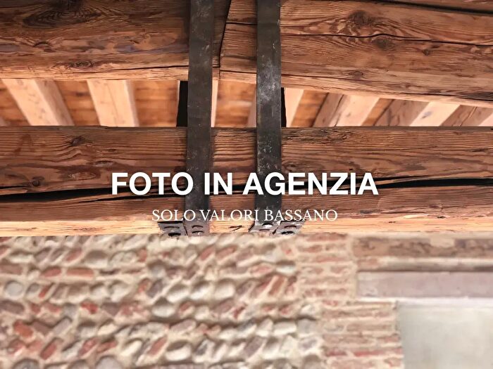 Appartamento con 5 locali in vendita in Via Verci, Bassano Del Grappa
