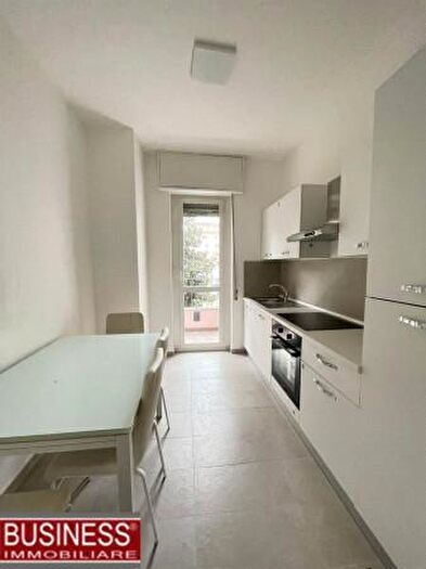 Appartamento quadrilocale in affitto in Via a Maffei, Milano