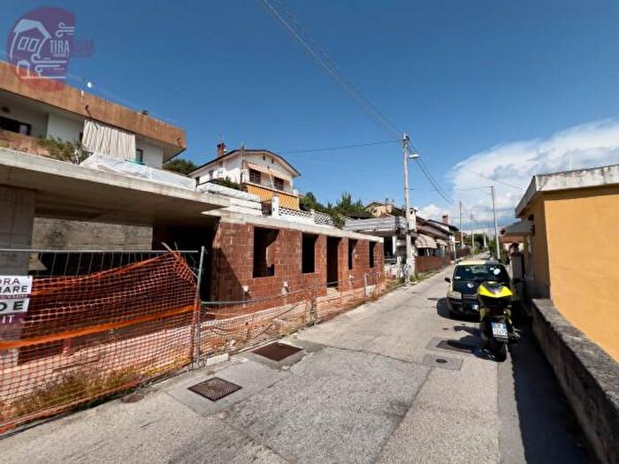 Casa quadrilocale in vendita in Via Monte Sernio, Trieste