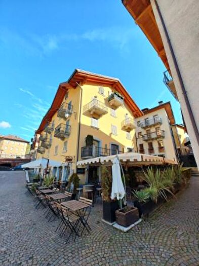 Appartamento quadrilocale in affitto in Via Novembre, Ponte Di Legno