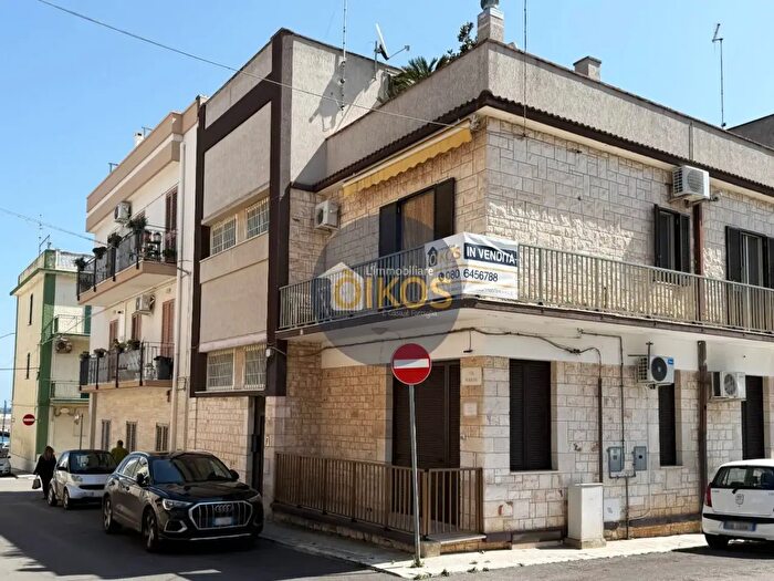 Appartamento con 6 locali in vendita in Via Tobruk, Fasano