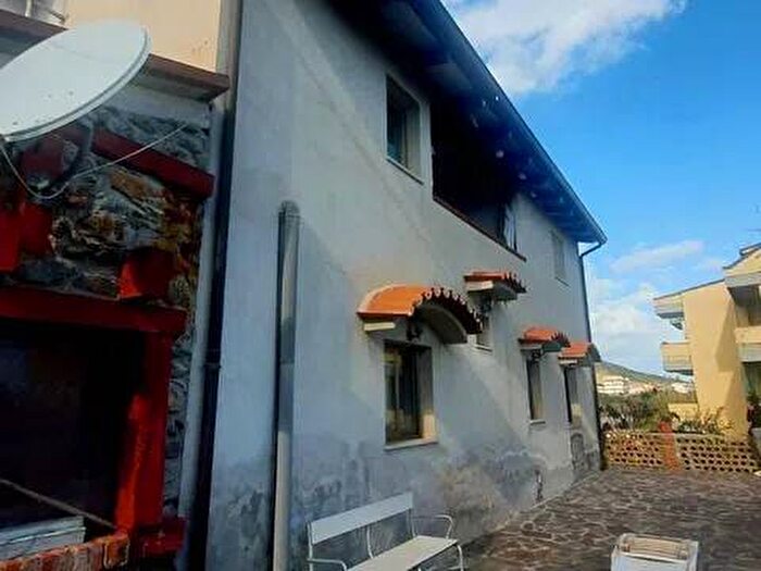 Casa con 6 locali in affitto in Via Tommaso Campanella, Brancaleone Marina, Brancaleone