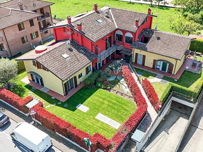 Casa trilocale in vendita in Fermi, Terno DIsola