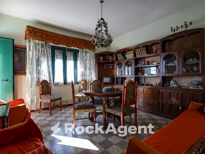 Appartamento quadrilocale in vendita in Via Francesco Cilea, Catanzaro