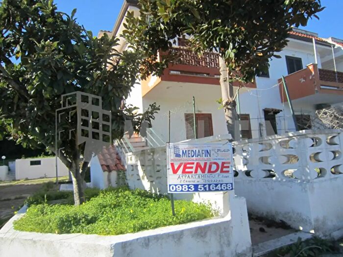 Appartamento bilocale in vendita in Via Gramsci, Calopezzati