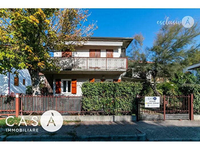 Appartamento quadrilocale in vendita in Viale Pigafetta, Ravenna