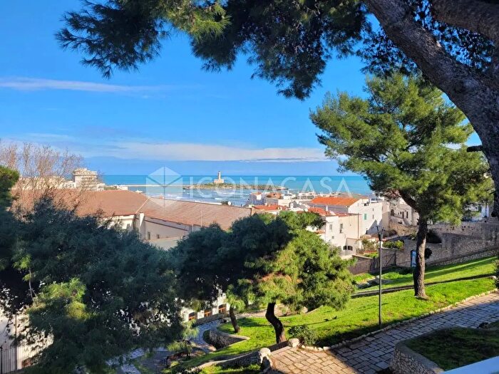 Appartamento bilocale in vendita in Via Giovanni Piscopo, Vieste