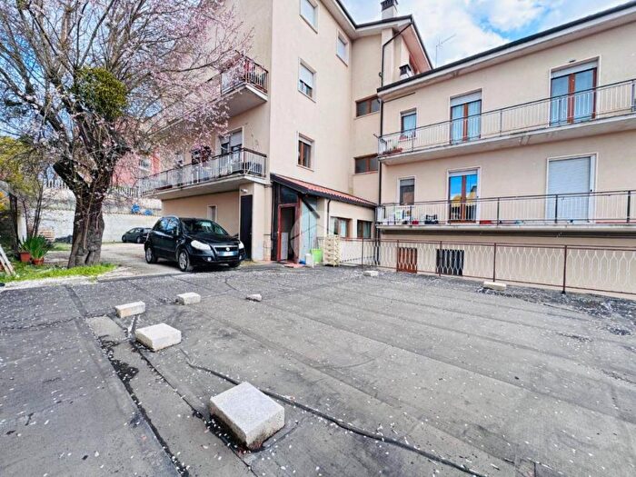 Appartamento bilocale in affitto in Via Scuola della Torretta, Torretta Torrione, LAquila