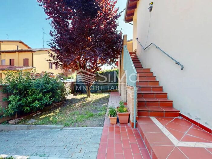 Appartamento quadrilocale in vendita in Via Dotti, Cento