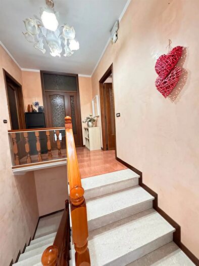 Casa con 6 locali in vendita in SantElena, SantElena