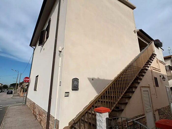 Appartamento bilocale in vendita in Campiglia Marittima