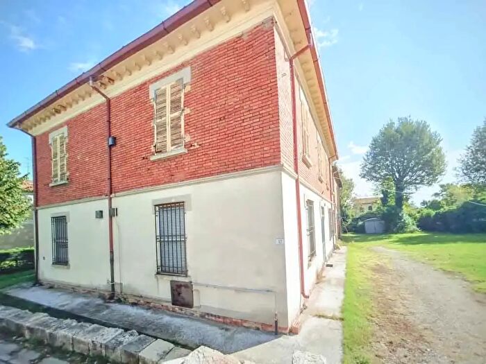 Casa con 12 locali in vendita in Lugo