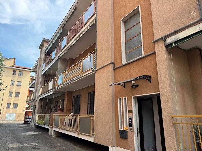 Appartamento trilocale in vendita in Via Roma, Robbio