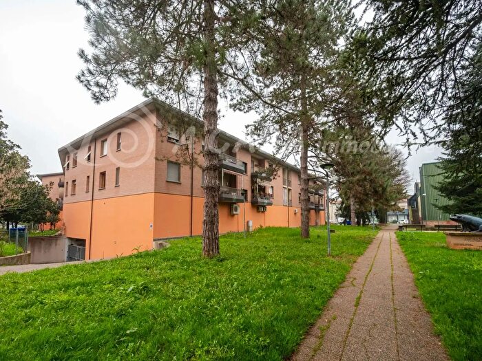 Appartamento quadrilocale in vendita in Piazza Miodini, Felino