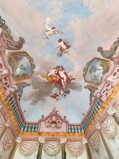 Casa con 16 locali in vendita in Pontremoli