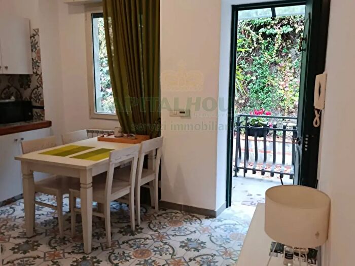 Appartamento trilocale in affitto in Via Renella, Caserta