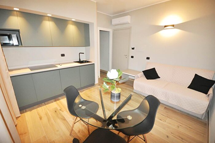 Appartamento trilocale in affitto in Via XXIV Maggio, La Spezia