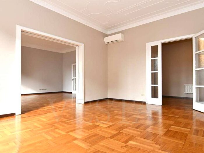 Appartamento quadrilocale in affitto in corso Magenta, Cadorna Castello, Milano