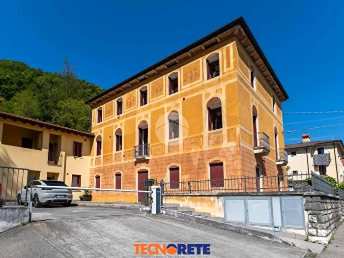 Appartamento trilocale in vendita in Via a Rossi, Piovene Rocchette