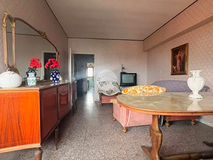 Appartamento quadrilocale in vendita in Via Nicola Stame, Roma