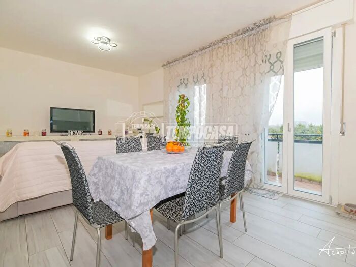 Appartamento quadrilocale in vendita in Via Corte, Soliera