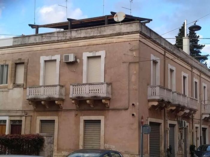 Appartamento quadrilocale in vendita in Via Francesco Barnaba, Martina Franca