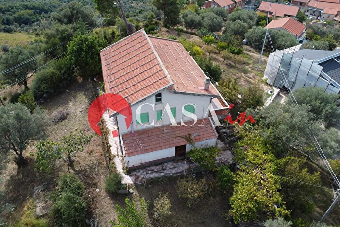 Casa con 10 locali in vendita in Contrada Vallebruca, SantAgata Di Militello