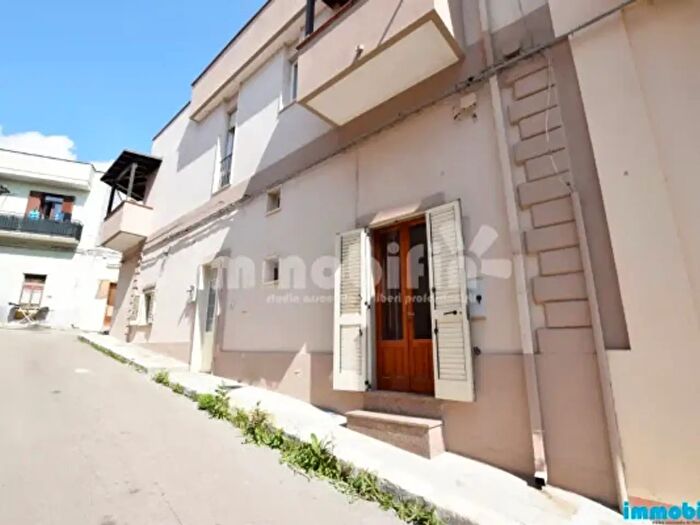 Appartamento con 6 locali in vendita in Oria