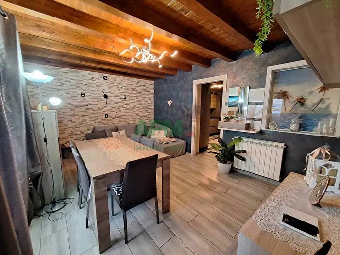 Appartamento con 7 locali in vendita in Via Reggio Campi II Tronco, Reggio Calabria