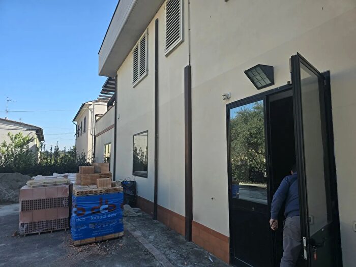 Appartamento quadrilocale in vendita in Via Larga, Quarrata