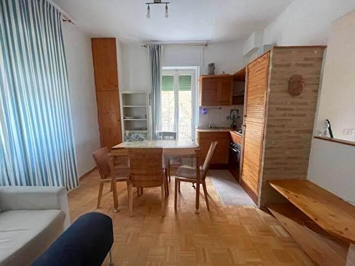 Appartamento trilocale in vendita in Ancona