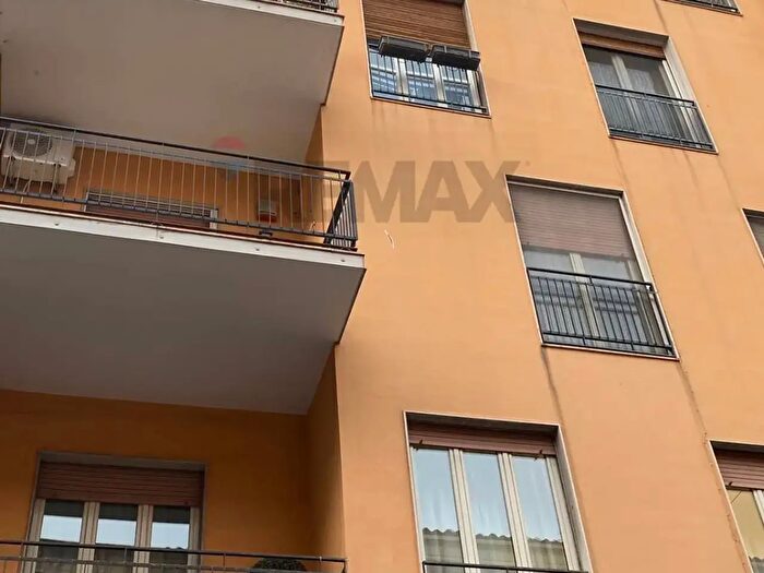 Appartamento quadrilocale in affitto in Via Alberto Mario, Catania