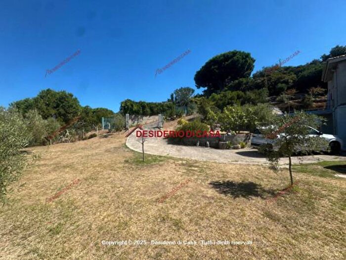 Casa trilocale in vendita in Via Nazionale Messina, Capo DOrlando