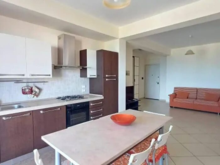 Appartamento trilocale in vendita in Via Enrico Cosenz, Sant'Agata Di Militello
