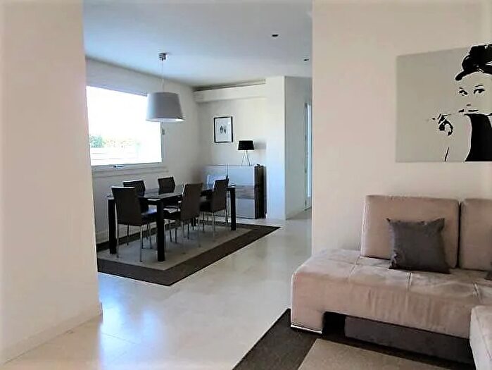 Casa con 6 locali in vendita in Forte Dei Marmi