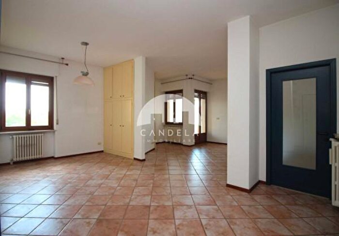 Appartamento quadrilocale in vendita in Strada Statale del Colle di Nava Sud, Mondovi