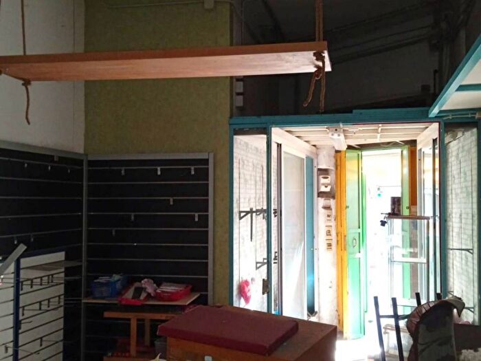 Casa monolocale in affitto in Via Vincenzo Janfolla, Piscinola, Napoli