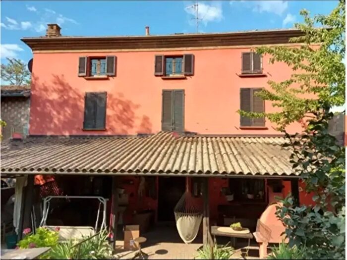 Casa con 6 locali in vendita in Via Marconi, Rivanazzano