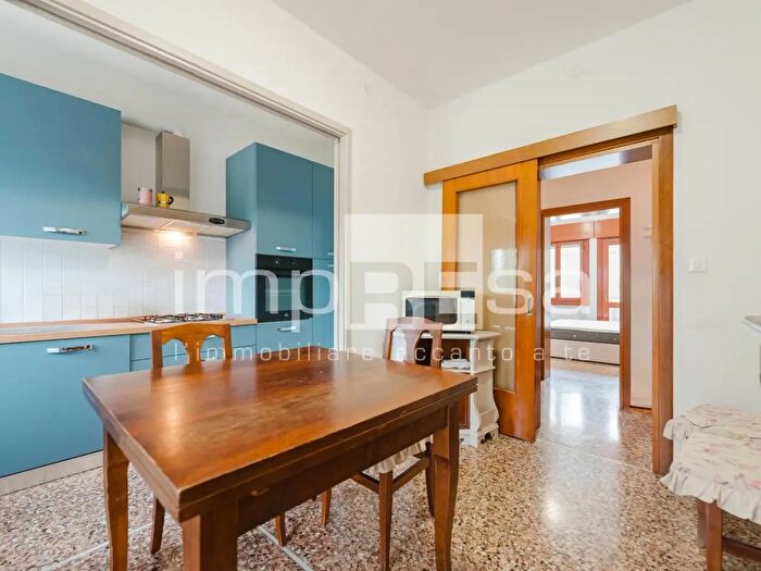 Appartamento trilocale in vendita in Via Colombo, Conegliano
