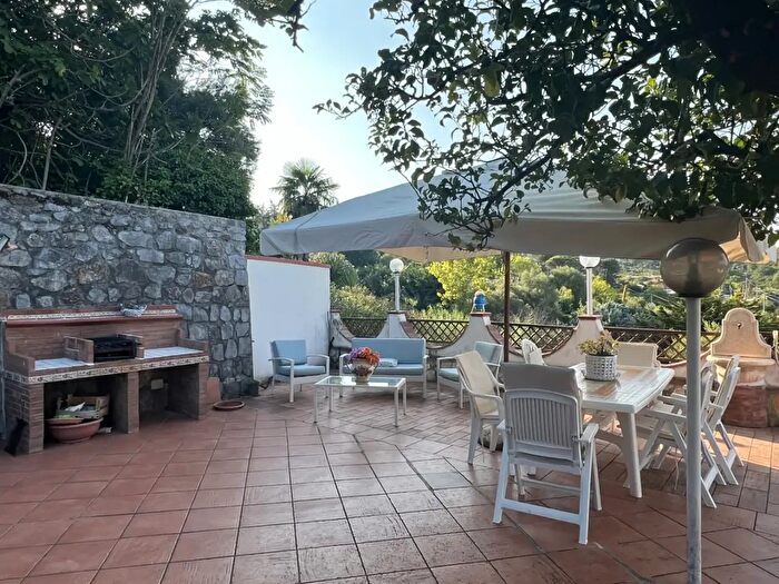 Appartamento con 6 locali in vendita in Parco Spineto, San Giovanni A Piro