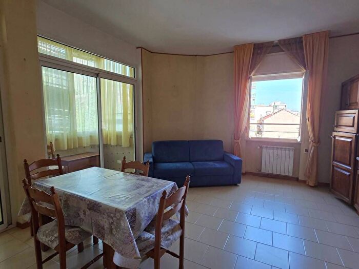 Appartamento bilocale in affitto in Via Pietro Paleocapa, Centro Storico, Savona