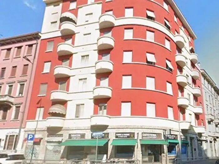 Appartamento trilocale in vendita in Via Antonio Salieri, Milano