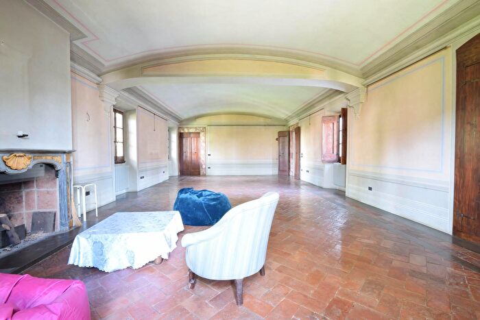 Appartamento con 13 locali in vendita in Firenze