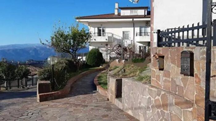 Appartamento con 6 locali in vendita in Via Giuseppe Garibaldi, Terravecchia