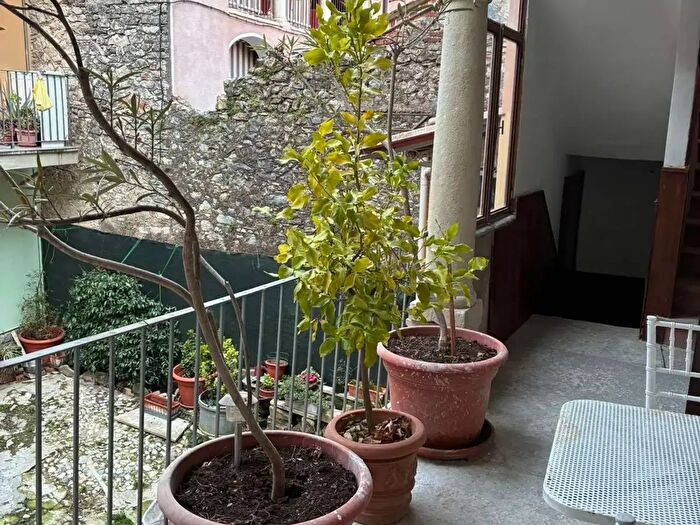 Appartamento bilocale in affitto in Via Sant'Elia, Viggiu'