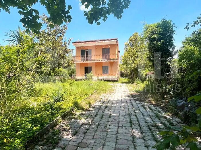 Casa con 6 locali in vendita in Strada Provinciale, Giano Vetusto