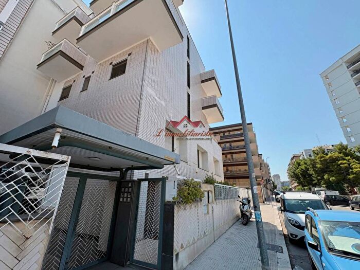 Casa trilocale in affitto in Via Napoleone Colajanni, San Pasquale, Bari