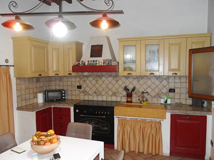 Casa quadrilocale in vendita in Via Cavour, Monsummano Terme