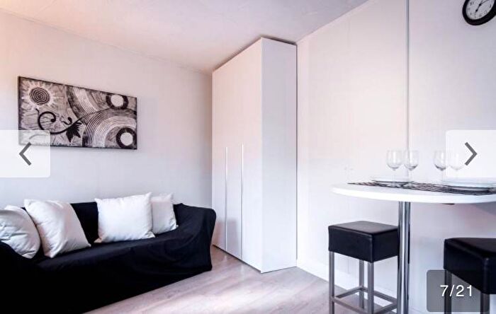 Appartamento monolocale in affitto in Via Pasubio, Tavernola, Como