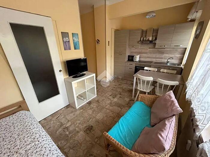 Appartamento bilocale in vendita in Via Rizzo, Rapallo